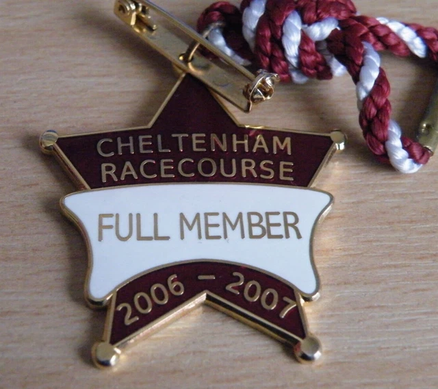2006/07 Cheltenham Full Members Badge
