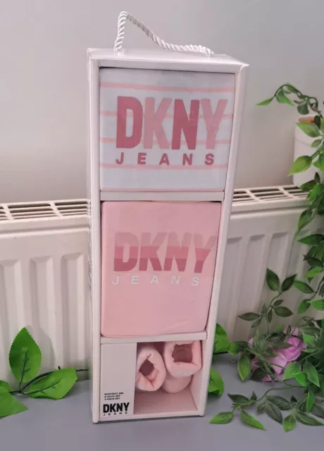 Baby Girl 0-3 Months BNWT Dkny Set