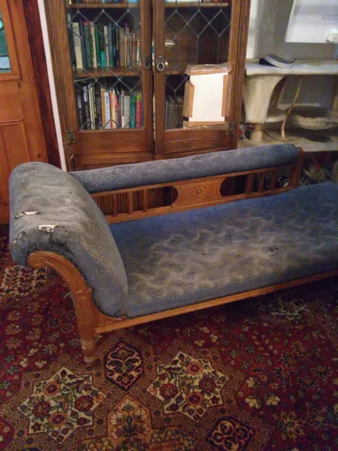 Antique blue chaise longue sofa with pattern. Cheap. Looking for a new home!