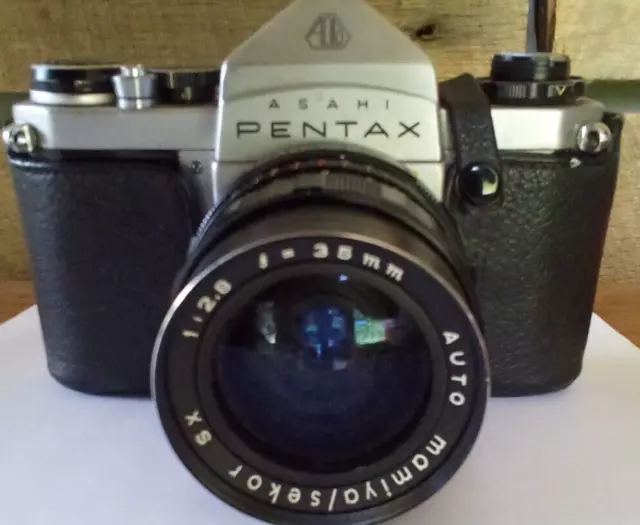 Asahi Pentax Camera With 1:2.8 f35mm auto mamiya/secor SX Lens