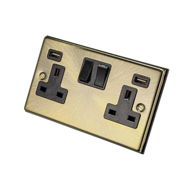 SFR9224AT 13A 2G SP Switched Socket With Dual USB A A (5V DC 2.4A