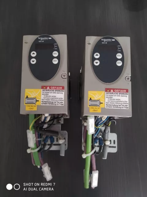 2x Schneider Electric SD328BU25S2 Schrittmotorverstärker TOP!!!