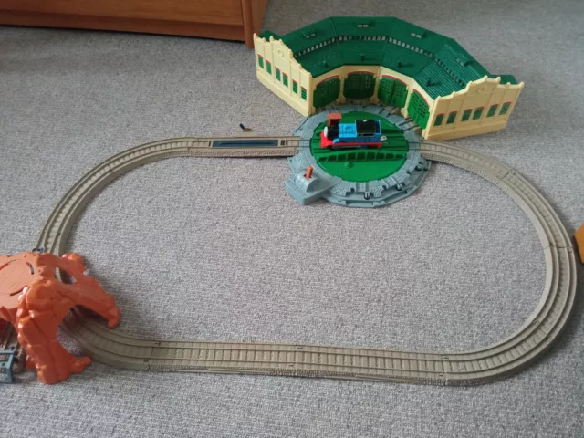 Tidmouth Sheds Trackmaster Thomas and friends train set complete and working