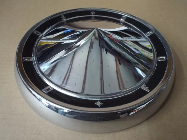 NOS Hub Cap 1960 Ford Galaxie/Starliner/Sunliner/Custom/Fairlane/Country Sedan A