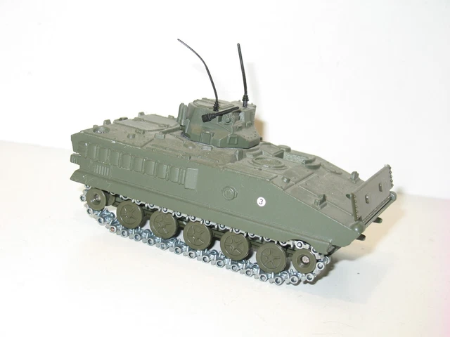 CHAR AMX 10 P TANK sable chenilles métal au 1/50 SOLIDO MADE
