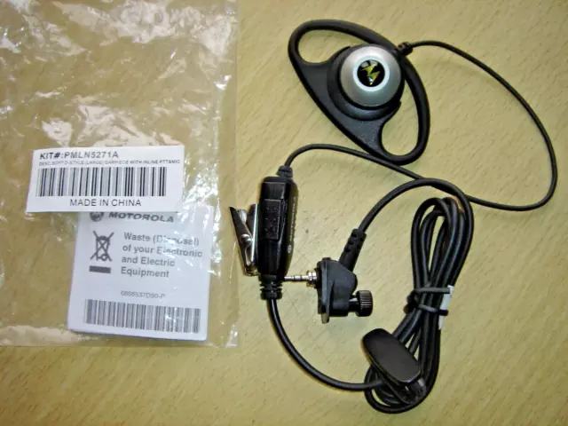 Motorola PMLN5271A soft D-style (large) earpiece with mic/PTT for MTH800