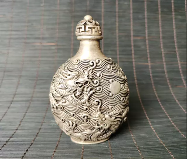 Chinese Old Miao Silver white copper Handmade dragon Snuff Bottle