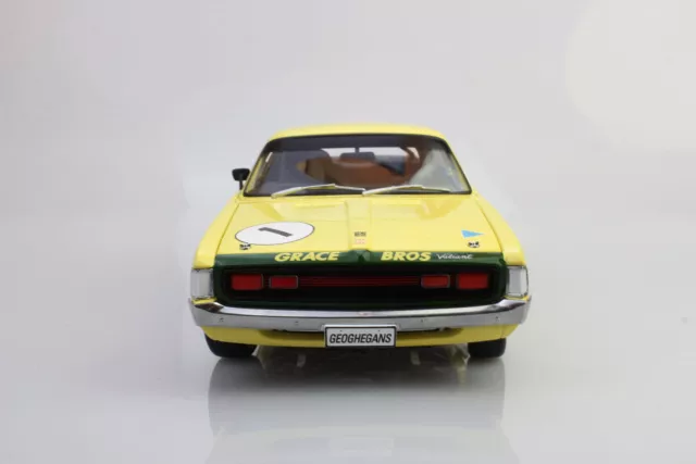 1:18 Ian Geoghegan Valiant VH E49 Charger 1973 ATCC Classic Carlectables 18614 2