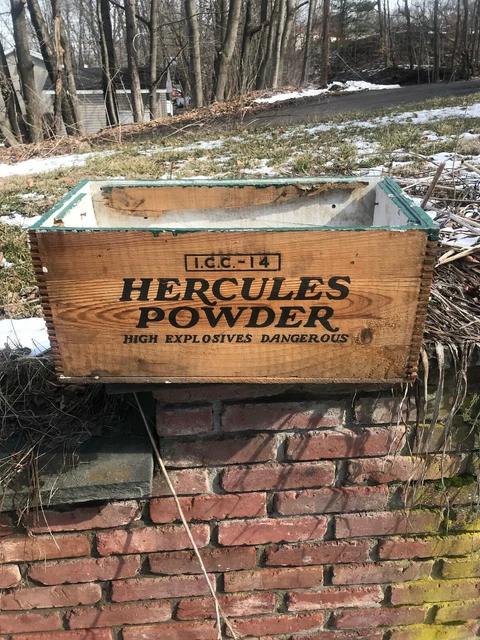Vintage Dangerous High Explosives Hercules  Atlas Powder Dynamite Wood Box