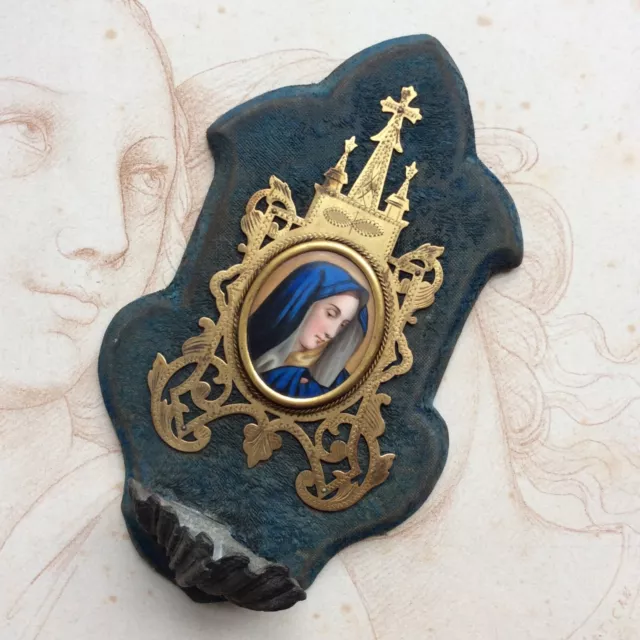 Ancien Bénitier Médaillon de la Vierge Peinte sur Porcelaine XIXème
