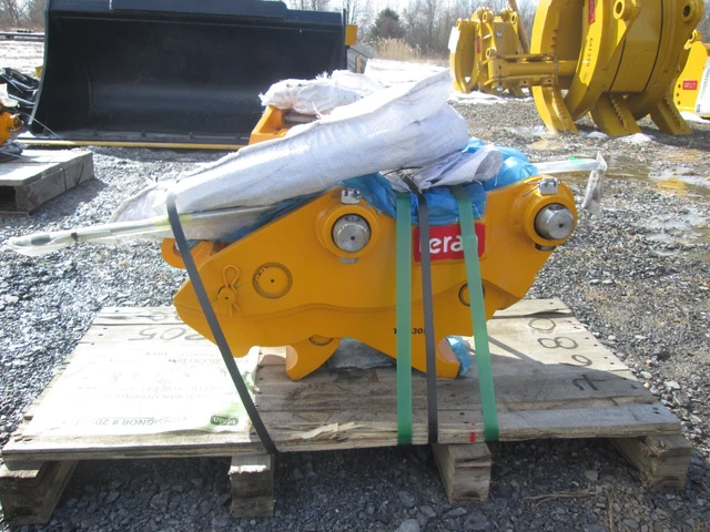 NEW TERAN HYDRAULIC QUICK COUPLER CAT 304, 305, Bobcat E50, Hitachi /  JD 50