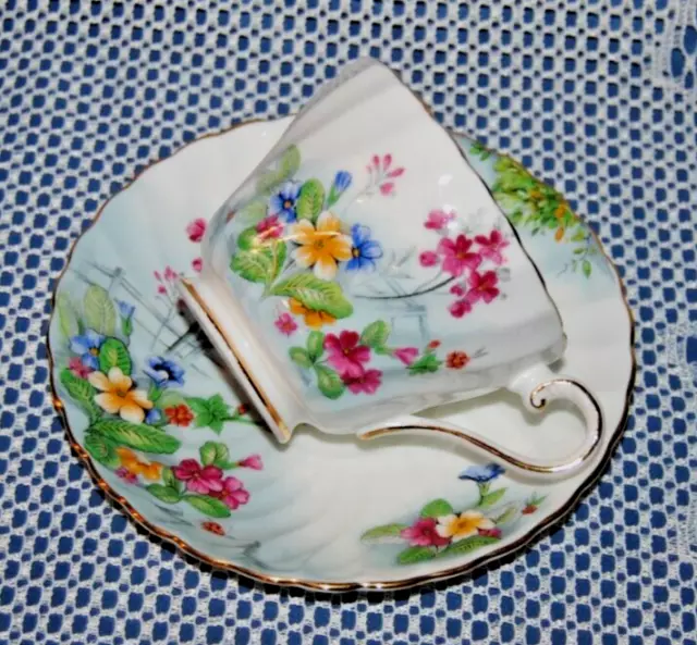 Beautiful Vintage Aynsley, Fine Bone China Teacup & Saucer