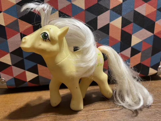 MLP G1 Posey Needs TLC My Little Pony Flower Cutie Mark Yellow Horse 1980s 80s