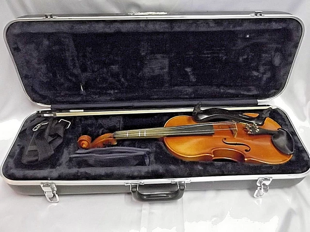 SUZUKI バイオリン No.220 4/4 Anno1976 ハードケース付 SUZUKI VIOLIN 4⁄4 No. 220 SUZUKI No.220 4/4 Anno1976 バイオリン