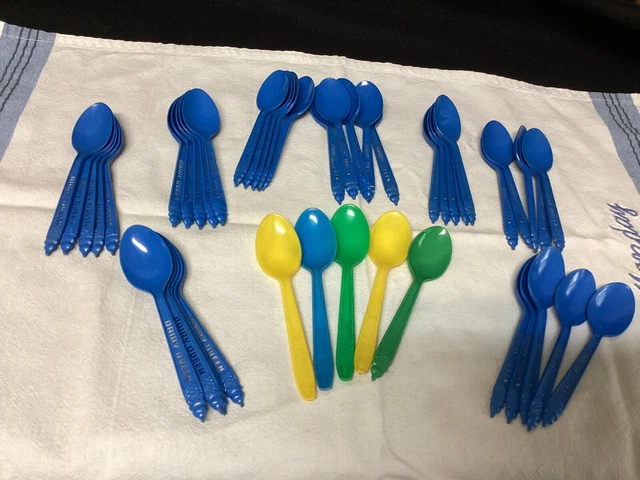 Lot Of 45 Vintage DAIRY QUEEN DQ Plastic Spoons Ice Cream  multi color