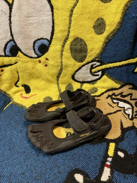 Vibram FiveFingers Womens Sz 36 EUR 6.5 US Classic Black Running Shoes W118