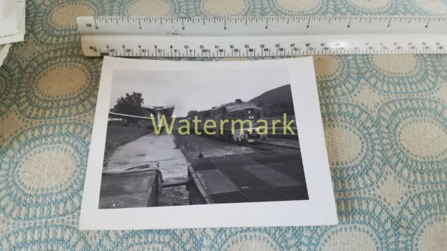 X0154 TRAIN ENGINE PHOTO RR LOCOMOTIVE RAILROAD D&H Delaware Hudson