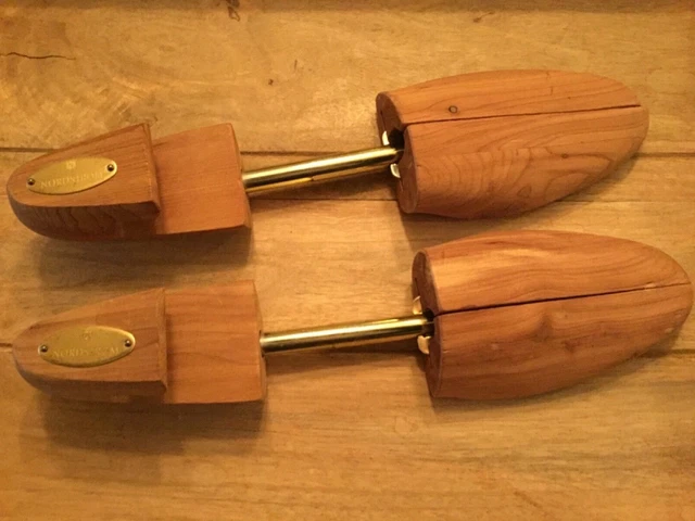 Nordstrom Cedar Shoe Stretcher Form ( Size Large ) Used
