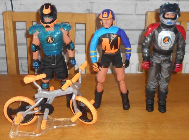 LOT ACTION MAN Figurines Action Man et BMX Stunt Bike avec