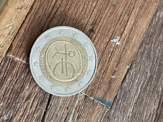 Pièce de deux euros rare Republique francaise UEM 1999 2009
