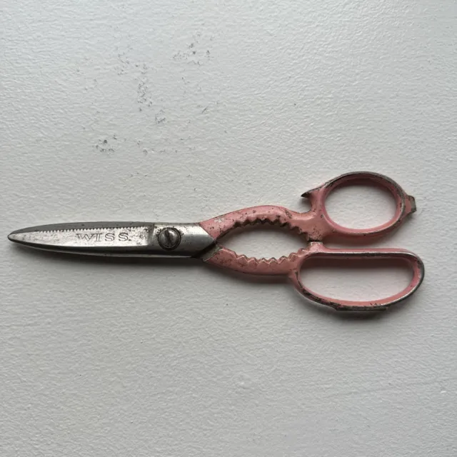 https://www.picclickimg.com/WIcAAOSwCiRlkH-z/VINTAGE-WISS-1KS-Kitchen-Shears-Scissors-1950s-Jar.webp