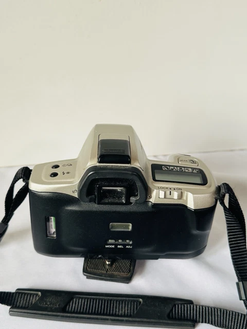 Minolta Dynax 60 Argentique 35 Mm – Pour Pièces Ou Réparation