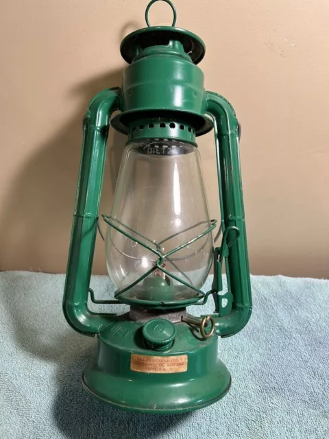 Vintage DIETZ Junior No 20. Green Kerosene Lantern Lamp w/ Glass Original Globe 3