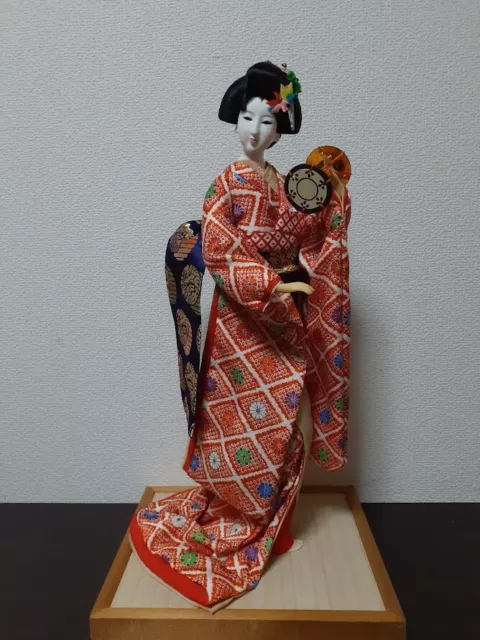 Vintage Japanese doll Maiko, a geisha dancing with a drum made in japan-2