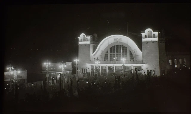 Magic Lantern Slide 1904 BRADFORD EXHIBITION PHOTO NO36 CONCERT HALL ILLUMINATED