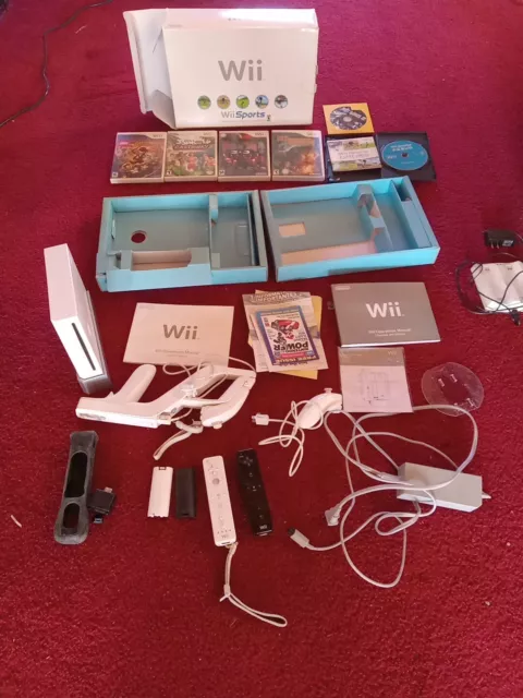 BOXED Nintendo Wii Video Game System RVL-001 Console Bundle 7 Games Gun, Lot