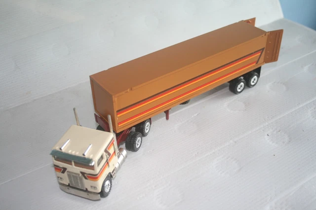 CATALOGUE, BROCHURE, CAMION, truck, semi-remorque Goldhofer, convoi