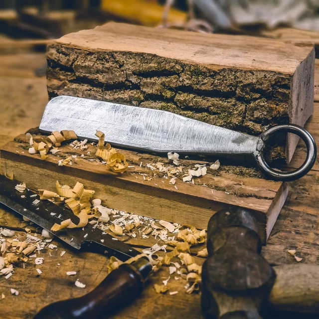 Hierro para rapear hecho a mano con anillo de enderezamiento. Ideal para artesanía de sauce y cesta