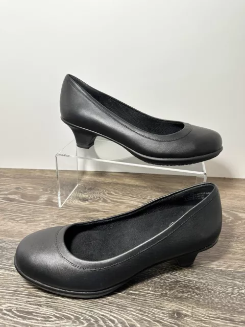 Crocs Work Shoes Womens Size 6.5 Black Leather Slip On Short Comfort Heels.