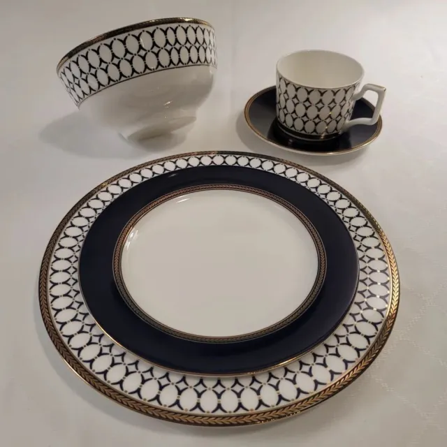 Bone China Porcelain Dinnerware Set, Elegant Dinner Set, Service for 4. 2