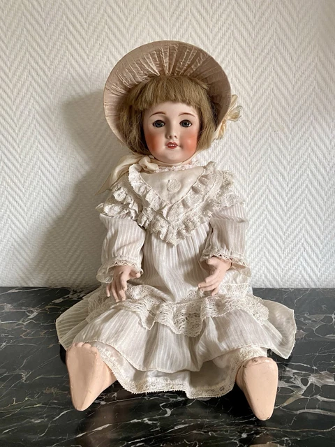 Poupée tête porcelaine Jumeau taille 6, marquée Déposé tête - Lot 129