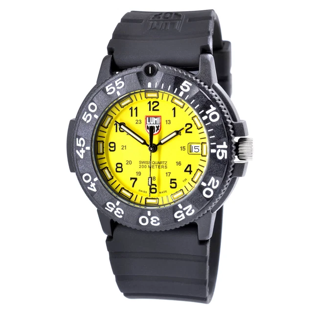 Montre Ferrari Day Date - Cadran Noir, Aiguilles Jaunes, Bracelet Caoutchouc Noir - Neuve Sans étiquettes (pour Homme)