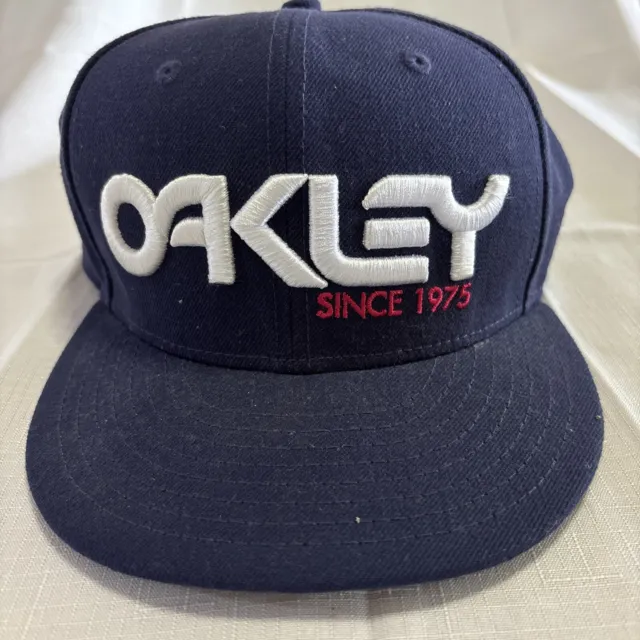 OAKELY Cap Hat 9Fifty New Era Cap Navy Blue White Oakley Label Red Since 1975