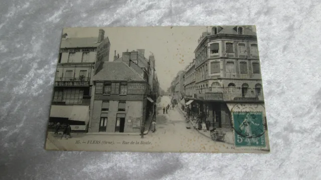CPA carte postale Flers / Rue de la Boule animé _ Orne / au bon marché pharmacie