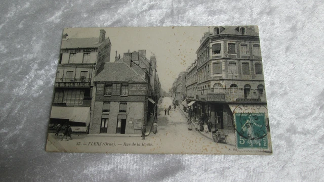 CPA carte postale Flers / Rue de la Boule animé _ Orne / au bon marché pharmacie