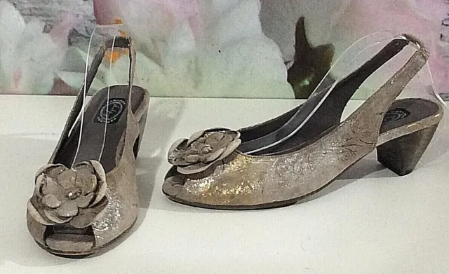 Womens Salpy Gray Metallic Hayden  Slingback Open Toe Kitten Heel Shoe ~ Size 8