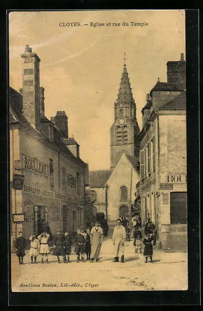 CPA Cloyes, Eglise et rue du Temple