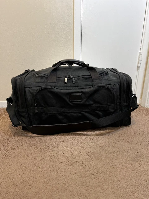 Tumi Black Ballistic Nylon WeeKender Duffle Bag Gym & Travel 18" EUC Made In USA