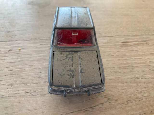 Dinky Toys Renault R16 Ref 65 Made In Spain Meccano