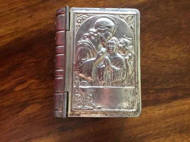 Alte Pillendose Buch silberfarben Motiv