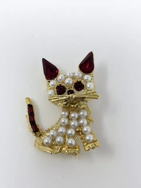 Adorable Vintage Cat Brooch Gold Tone Red Rhinestones And Faux Pearls