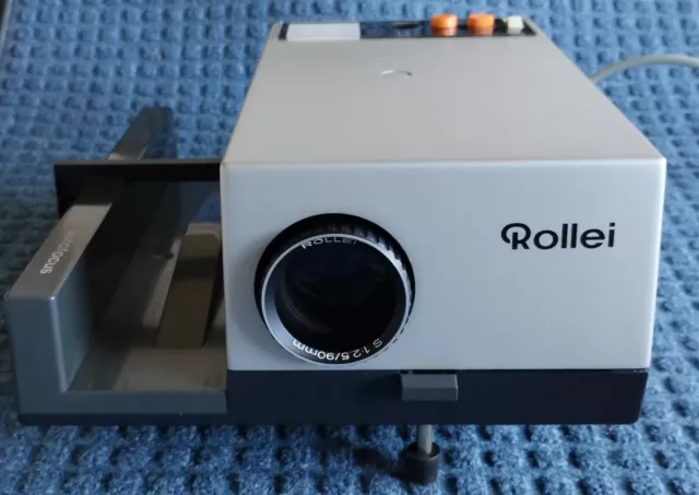 Rollei Projector P350AF Auto Focus in excellent condition.