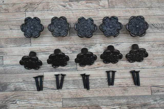 10Pc Vtg Cast Iron Flower Shape Drawer Cabinet Door Gate Pulls Knobs Handle