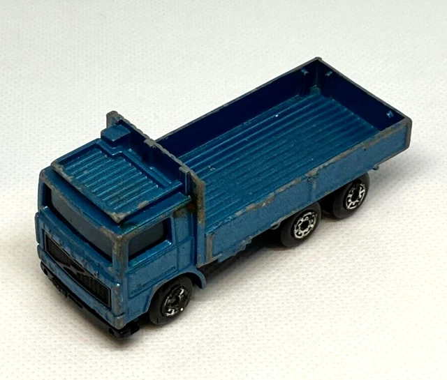 Matchbox blau Volvo Flachbett LKW 1984-Maßstab 1:90.