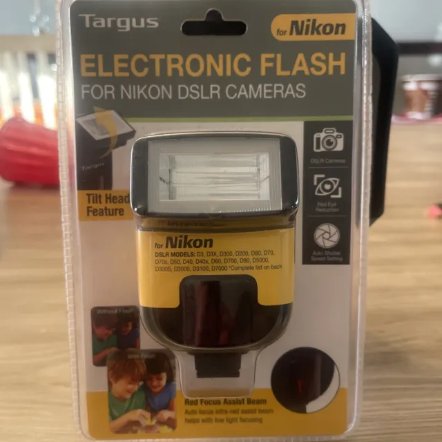 Targus Digital TG-DL20N Pro Electronic Flash for Nikon DSLR Cameras