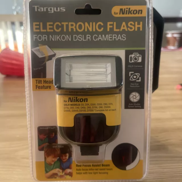 Targus Digital TG-DL20N Pro Electronic Flash for Nikon DSLR Cameras